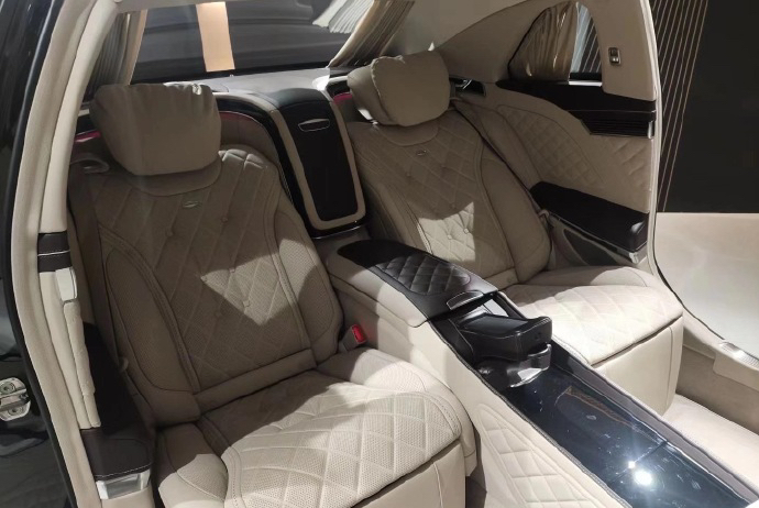 Mercedes-Benz Maybach Pullman S680 The Return of the King