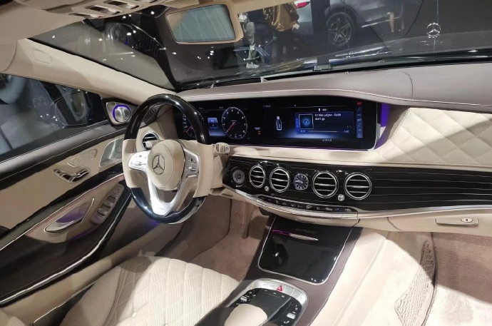 Mercedes-Benz Maybach Pullman S680 The Return of the King