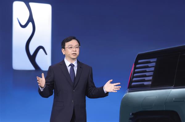 The first "Wang Fried" new car in 2023? The most expensive BYD looks up to U8 and turns around in place. It can still be used as a boat.