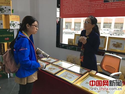 Luochuan Apple's Chinese Dream: A Successful Case of Rural internet plus